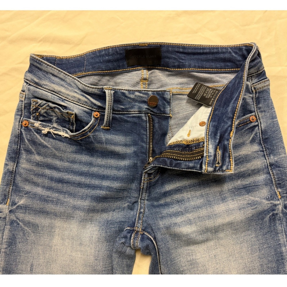 Buckle Black Fit No. 53‎ Tailored Bootcut Blue Distressed Jeans Womens 25x30 - Picture 4 of 9